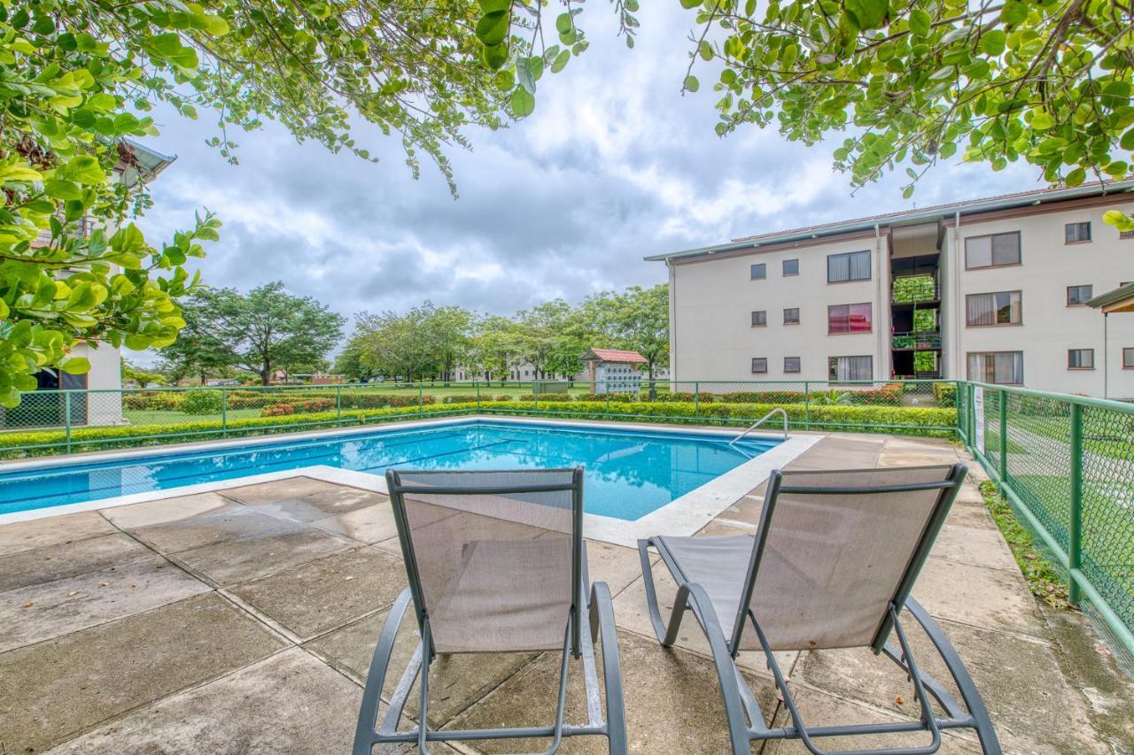 Golden Getaway Apartments Либерия Экстерьер фото