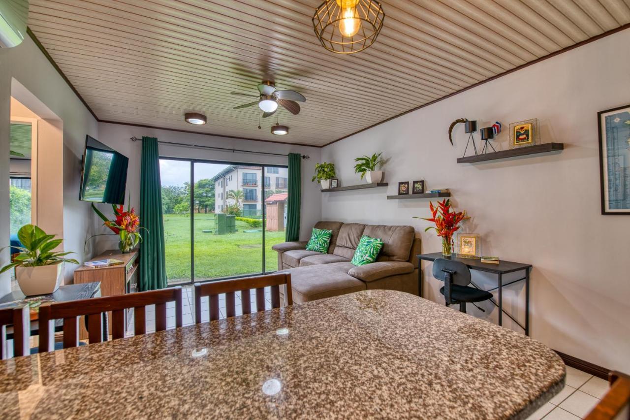 Golden Getaway Apartments Либерия Экстерьер фото